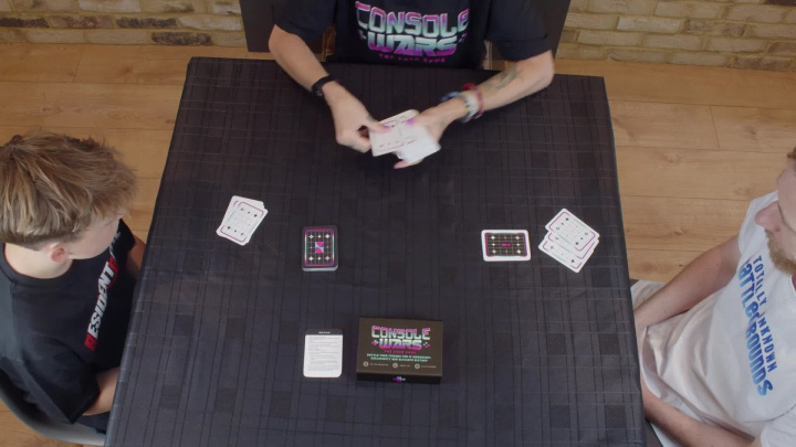 Console Wars: The Card Game – Jak hrát?